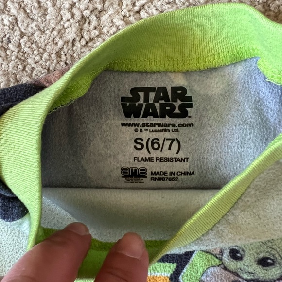 2 sets of boys pajamas size S - Picture 6 of 7